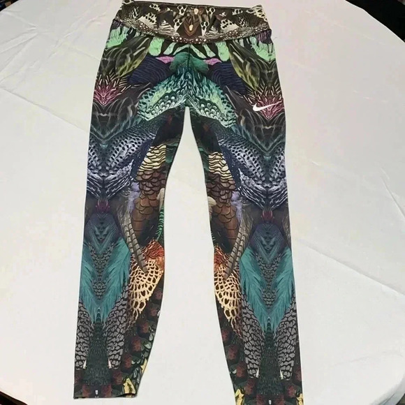 NIKE DRI-FIT Women’s Active Wear, Leggings. PEACOCK Design❣️Size L. NWOT - Picture 1 of 4